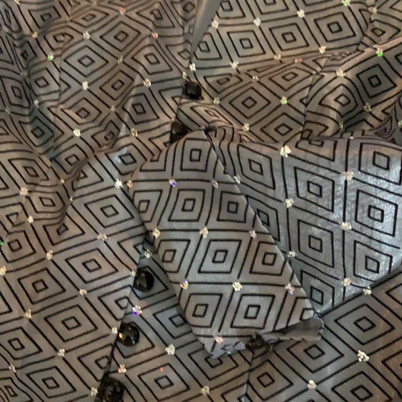 J.R. Nites Sequins Black and Gray Top Size 6 - Picture 5 of 5